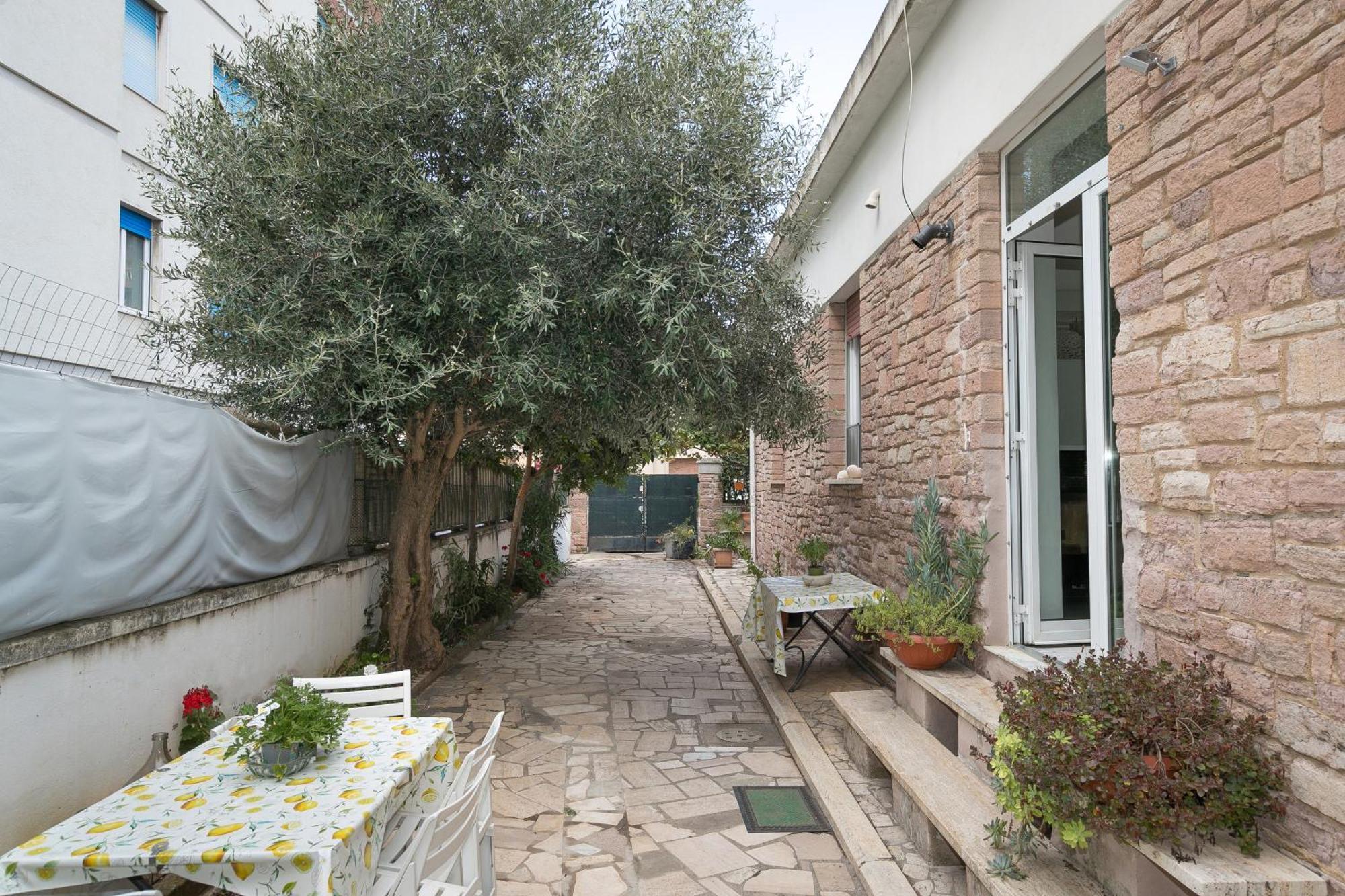 Appartamento Con Giardino A Due Passi Dal Mare Piombino Exterior foto
